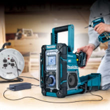 Load image into Gallery viewer, Makita DMR301 12v/18v LXT Bluetooth &amp; DAB Jobsite Radio/Charger
